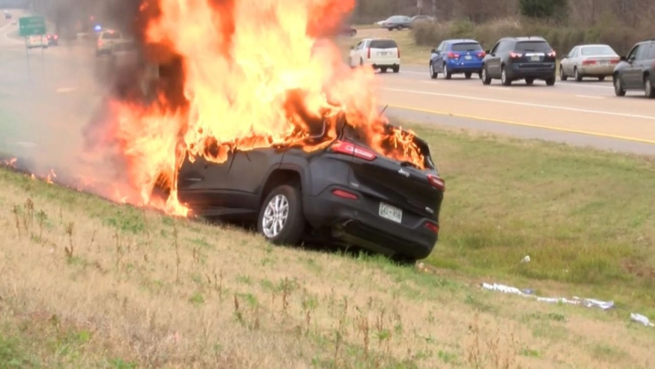 Heroic Rescue of Driver from Burning Car